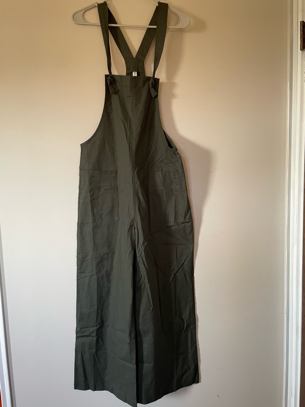 Zenana Outfitters Olive Utility Wide-Leg Bib Jumpsuit